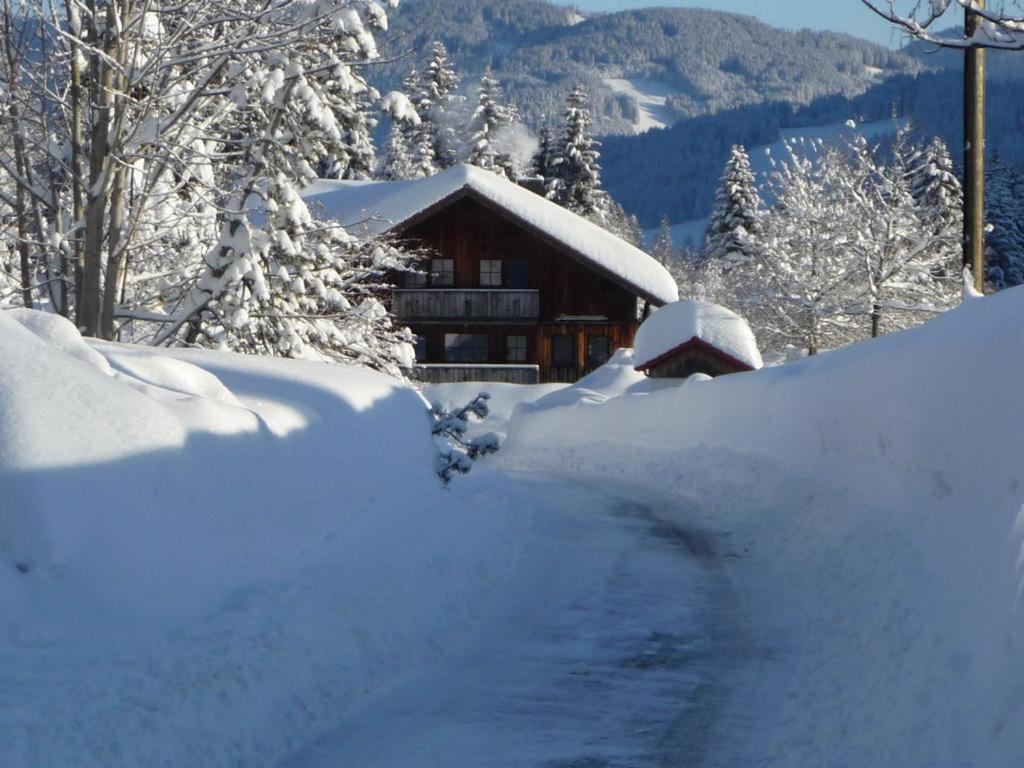 Haus Am Weissenbach Apartman Bad Hindelang Kültér fotó